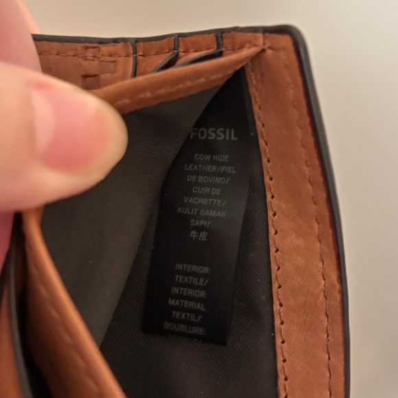 Fossil Supply Brown Leather Wallet - Picture 5 of 5